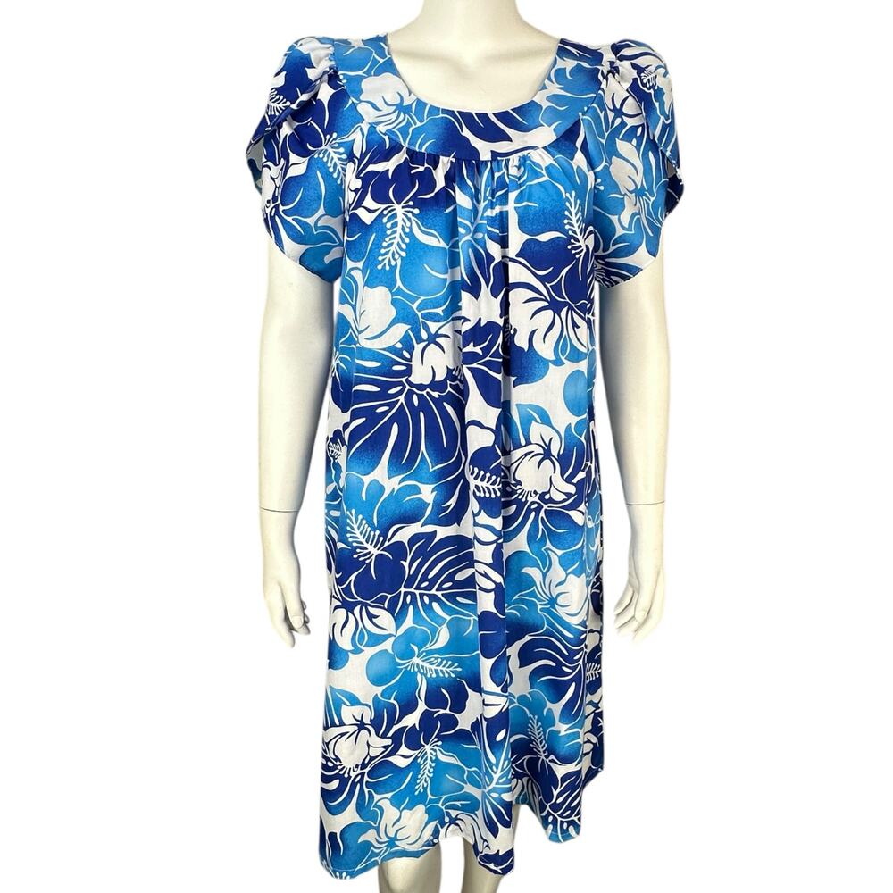 Vintage Y Not Hawaii Muumuu Dress Womens Medium Hawaiian Blue Floral Knee Aloha